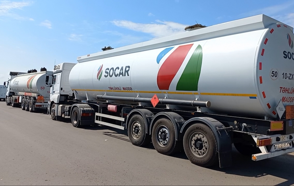 L’Azerbaïdjan envoie 64 tonnes supplémentaires de carburant à Khankendi VIDEO