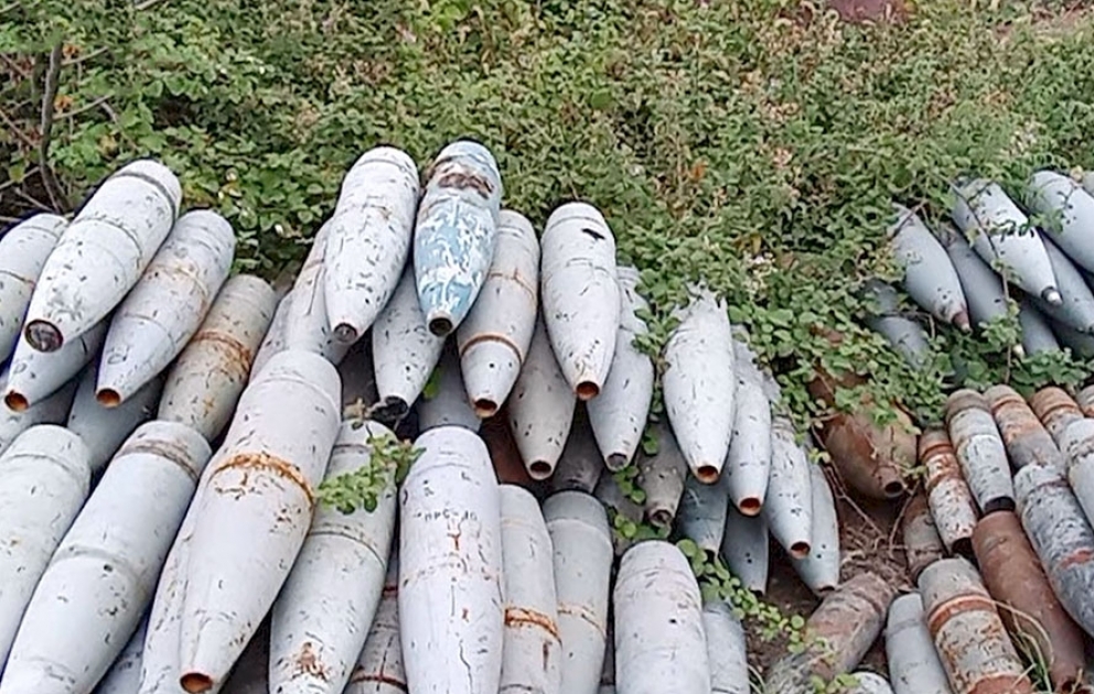 В Ходжалы обнаружен очередной склад боеприпасов ВИДЕО