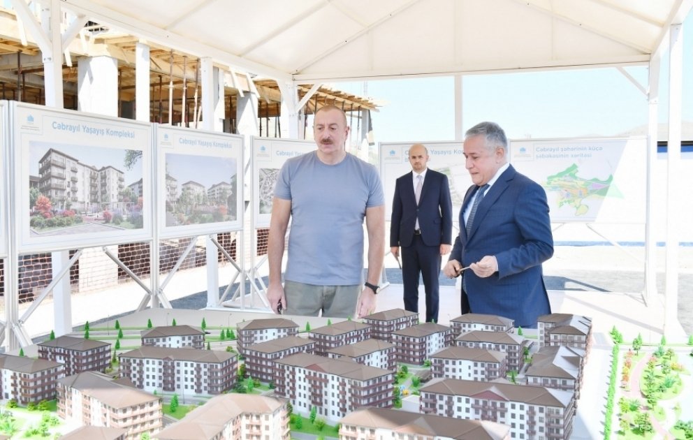 Le président azerbaïdjanais visite le chantier du Complexe résidentiel Djabraïl MIS A JOUR VIDEO