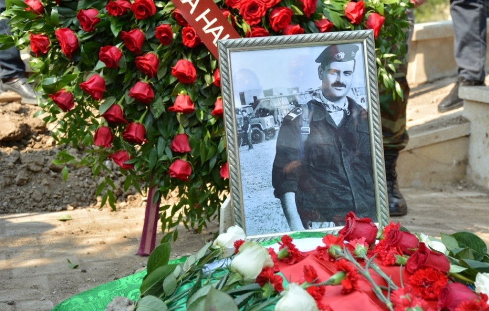 Birinci Qarabağ müharibəsində itkin düşmüş şəhid Elmar Məmmədov 31 ildən sonra Şamaxıda dəfn olunub VİDEO