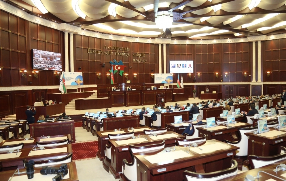 IAF-ın Nazirlər və parlament üzvləri üçün 13-cü toplantısı Bakıda öz işinə başlayıb VİDEO