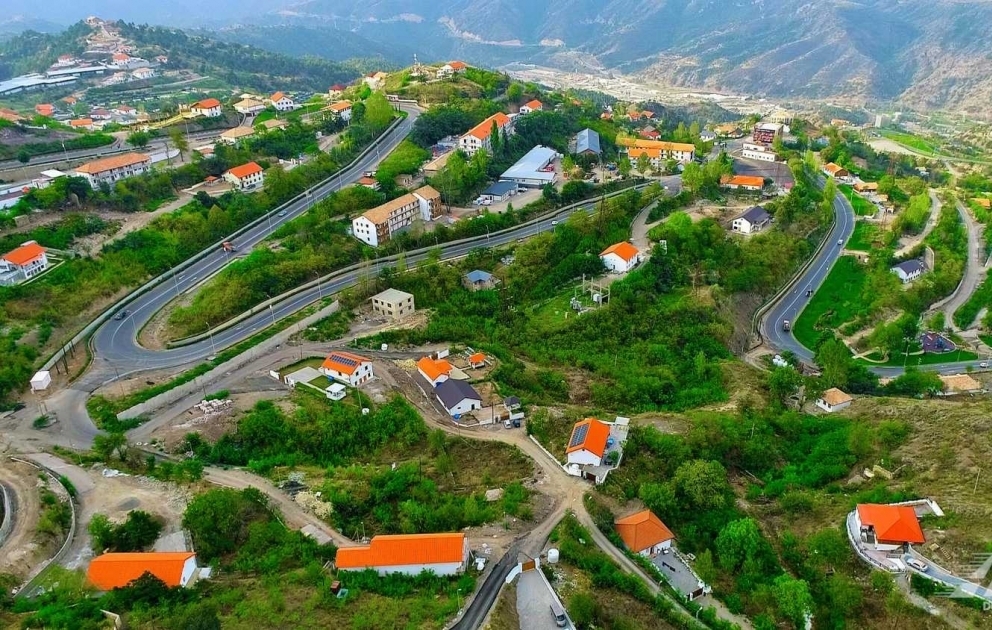 Agentlik: Laçın şəhərində yolların bərpası yaxın müddətdə yekunlaşacaq VİDEO
