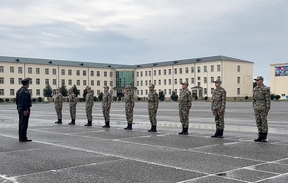 В Азербайджанской армии продолжается прием призывников ВИДЕО