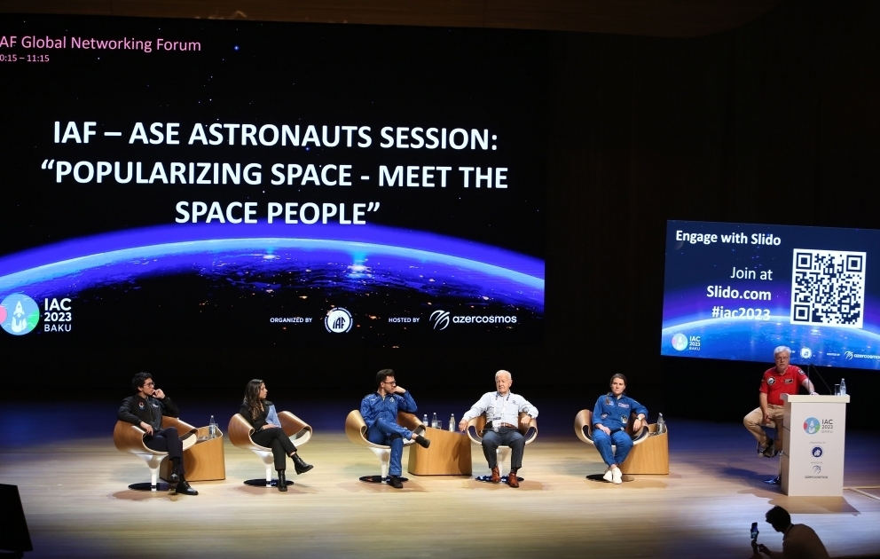 Bakıda astronavtlar sessiyası: Kosmik turizm 60 milyon dollara başa gəlir VİDEO