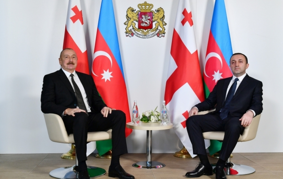 Le président azerbaïdjanais et le Premier ministre géorgien se sont entretenus en tête-à-tête VIDEO