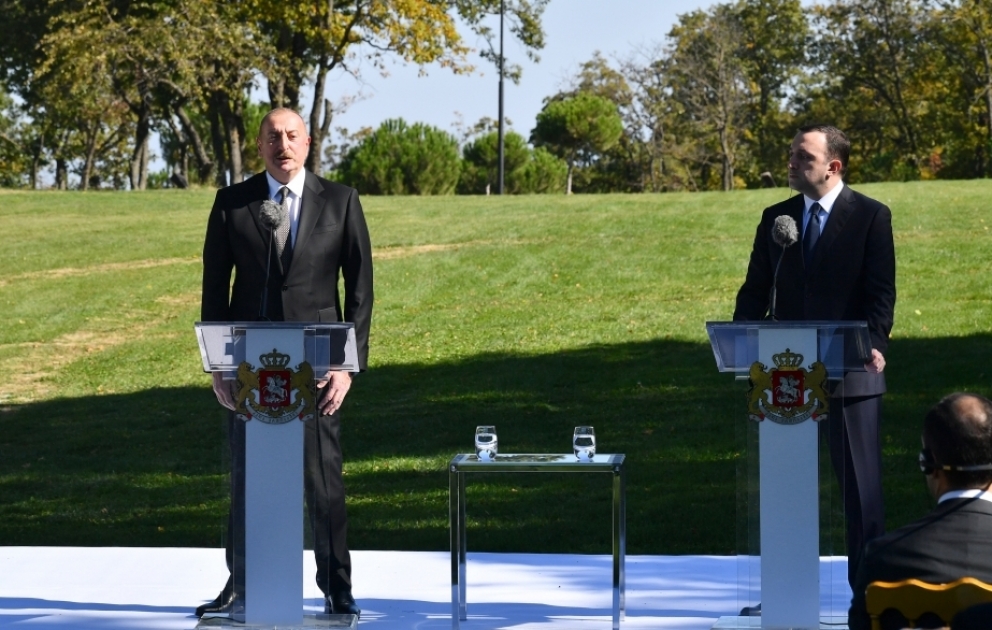 Prezident: Ermənistandan da razılıq olarsa, aidiyyəti qurumlarımızın rəhbərləri Gürcüstanda ikitərəfli və üçtərəfli görüş keçirə bilərlər  VİDEO