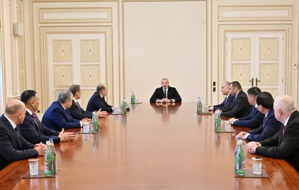 Prezident İlham Əliyev MDB-yə üzv dövlətlərin təhlükəsizlik və xüsusi xidmət orqanları rəhbərləri şurasının 53-cü iclasının iştirakçılarını qəbul edib YENİLƏNİB VİDEO