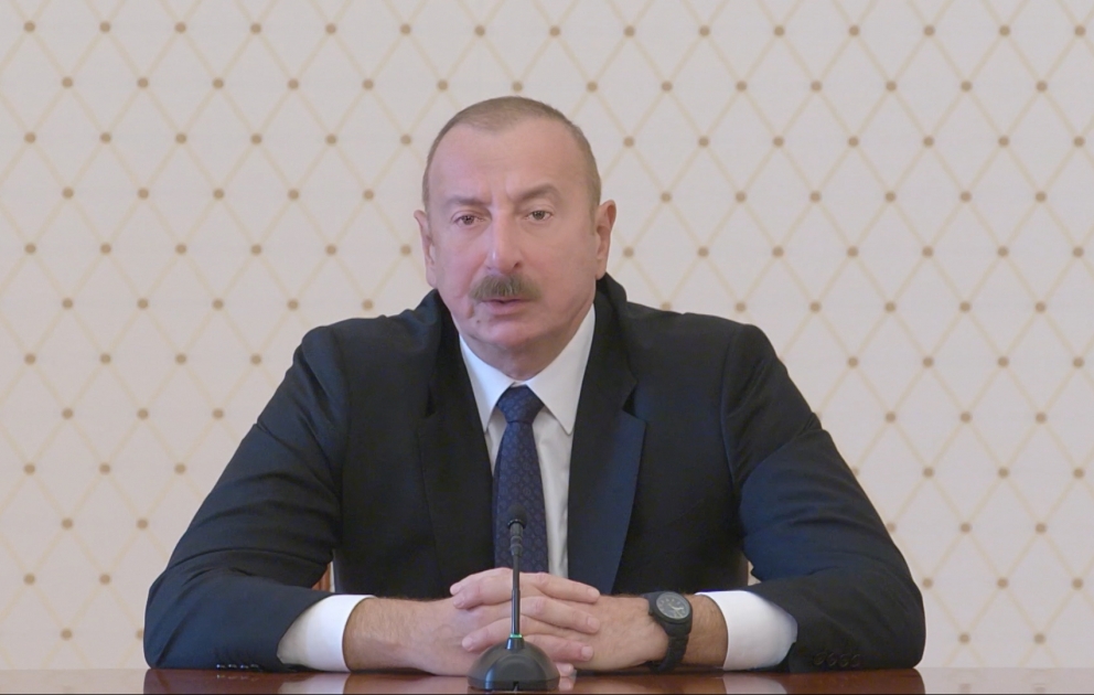 Prezident: Fransa Prezidentinin Azərbaycanın beynəlxalq hüquqla problemləri olduğuna dair verdiyi bəyanat yalnız gülüş doğura bilər VİDEO