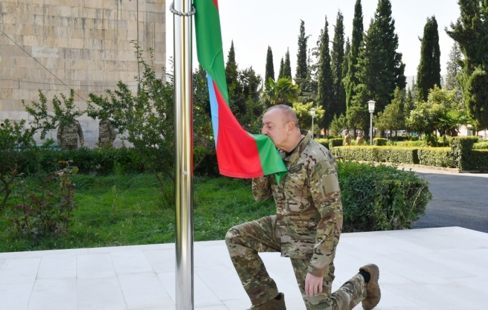 President Ilham Aliyev raised national flag of Azerbaijan in Aghdara city VIDEO
