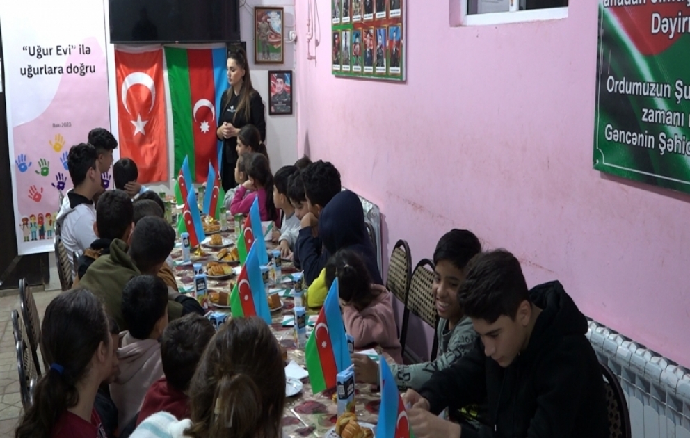 AZƏRTAC-ın təşkilatçılığı ilə “Uşaq hüquqlarının qorunması və təbliği” mövzusunda silsilə təlimlər keçirilib VİDEO