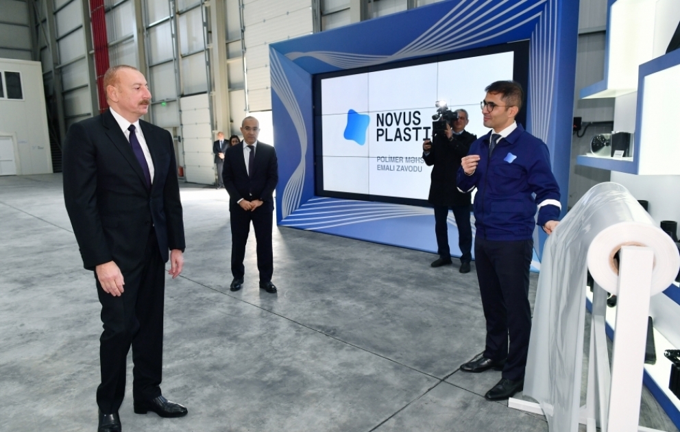 Le président Aliyev assiste aux cérémonies d’inauguration et de pose de la première pierre de certaines entreprises au Parc industriel chimique de Soumgaït MIS A JOUR VIDEO