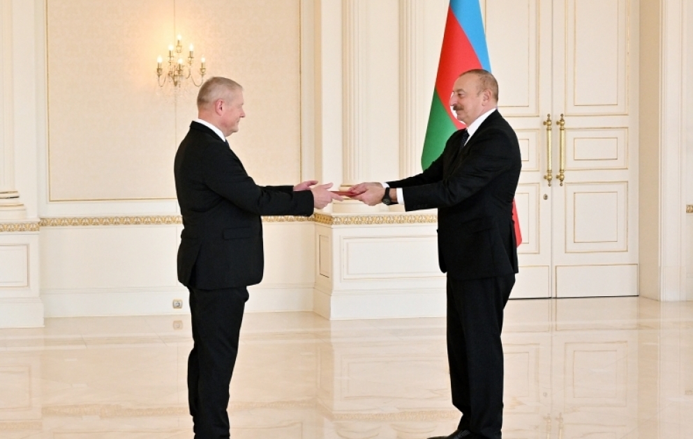 Prezident İlham Əliyev Latviyanın Azərbaycanda yeni təyin olunmuş səfirinin etimadnaməsini qəbul edib YENİLƏNİB VİDEO