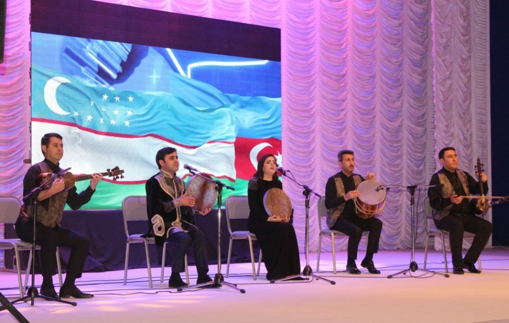 Azərbaycan sənətçilərinin Özbəkistanda qala-konserti təşkil olunub VİDEO