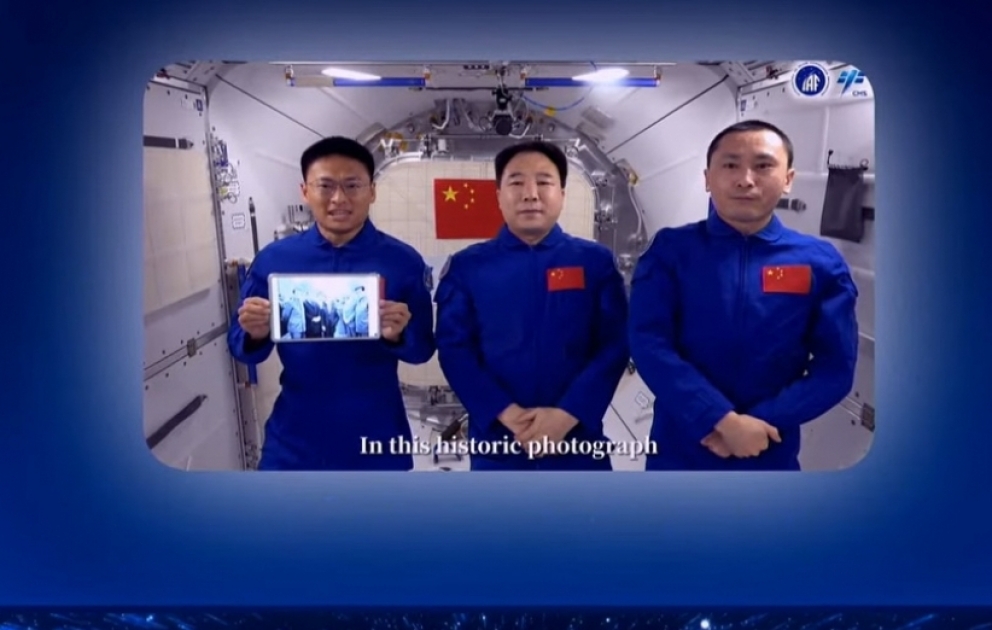 Ulu Öndər Heydər Əliyevin fotosunu kosmosdan nümayiş etdirən astronavtlar Yerə qayıdıblar VİDEO
