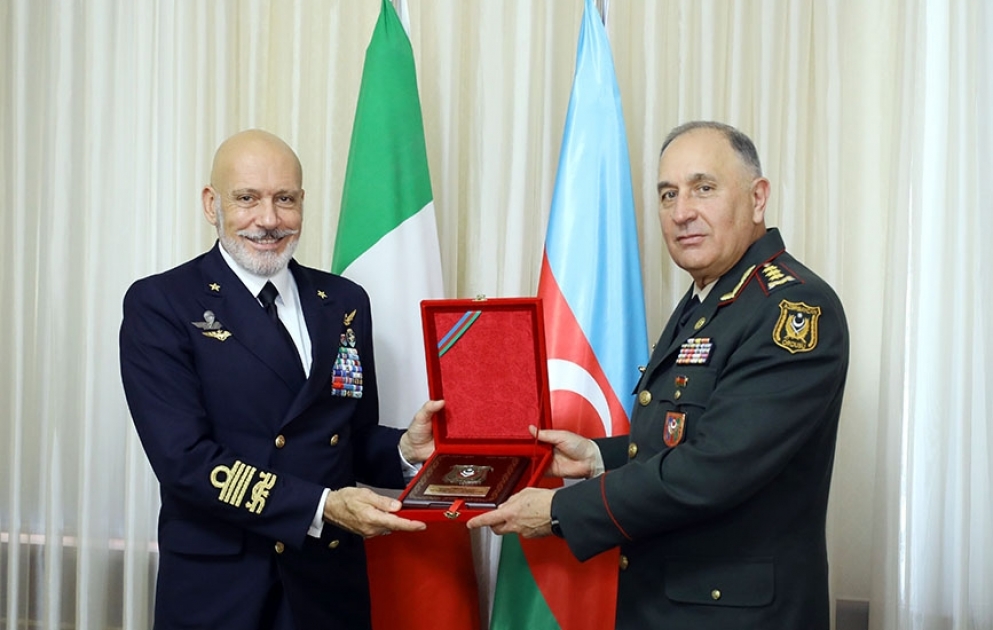Italian Chief of Defense visits Azerbaijan VIDEO