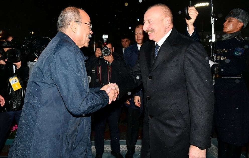 Azərbaycan Prezidenti İlham Əliyev Özbəkistana səfərə gəlib VİDEO