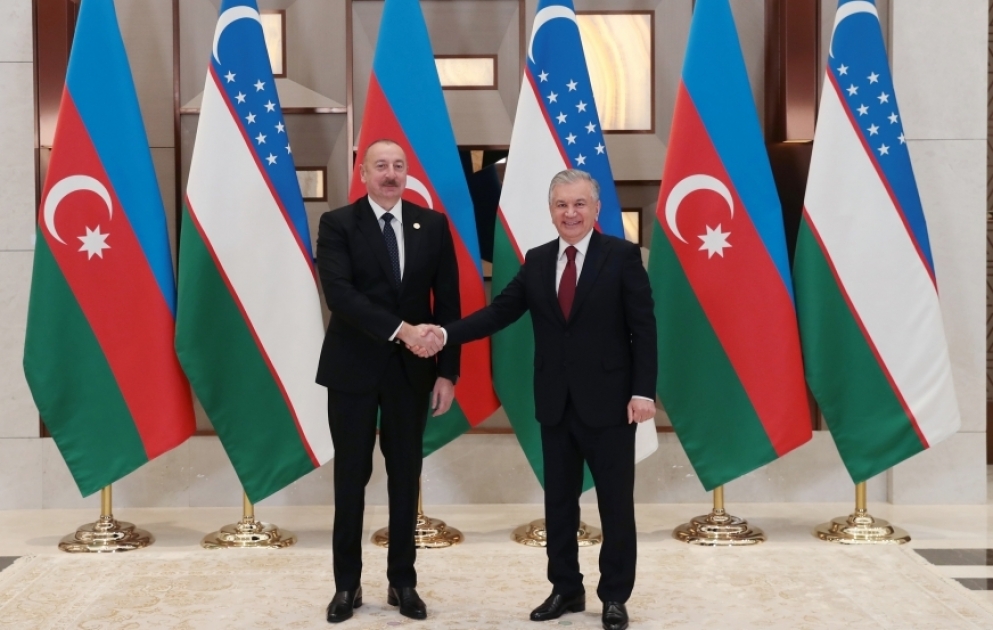 Le président azerbaïdjanais Ilham Aliyev s’entretient avec son homologue ouzbek Chavkat Mirzioïev MIS A JOUR VIDEO