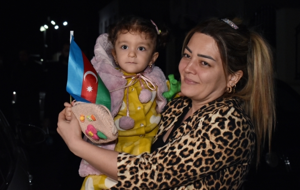 10 weitere Flüchtlingsfamilien aus Latschin kehren in ihr Heimatland zurück VIDEO