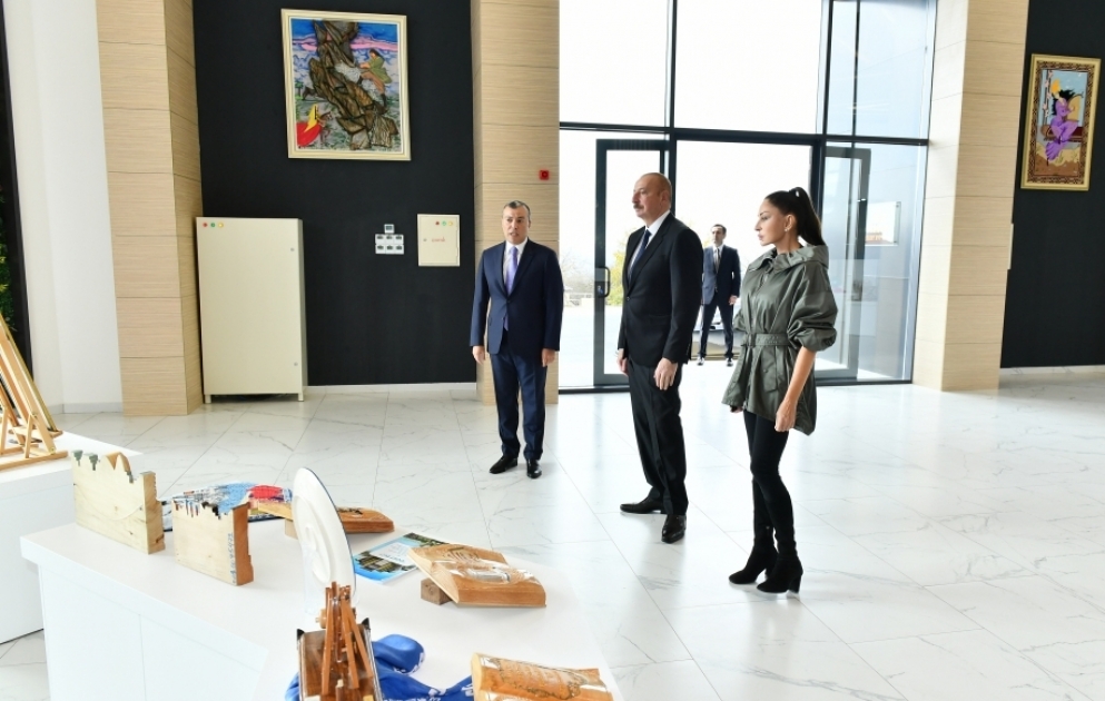 Präsident Ilham Aliyev und First Lady Mehriban Aliyeva zu Besuch in Ismayilli Region AKTUALISIERT VIDEO