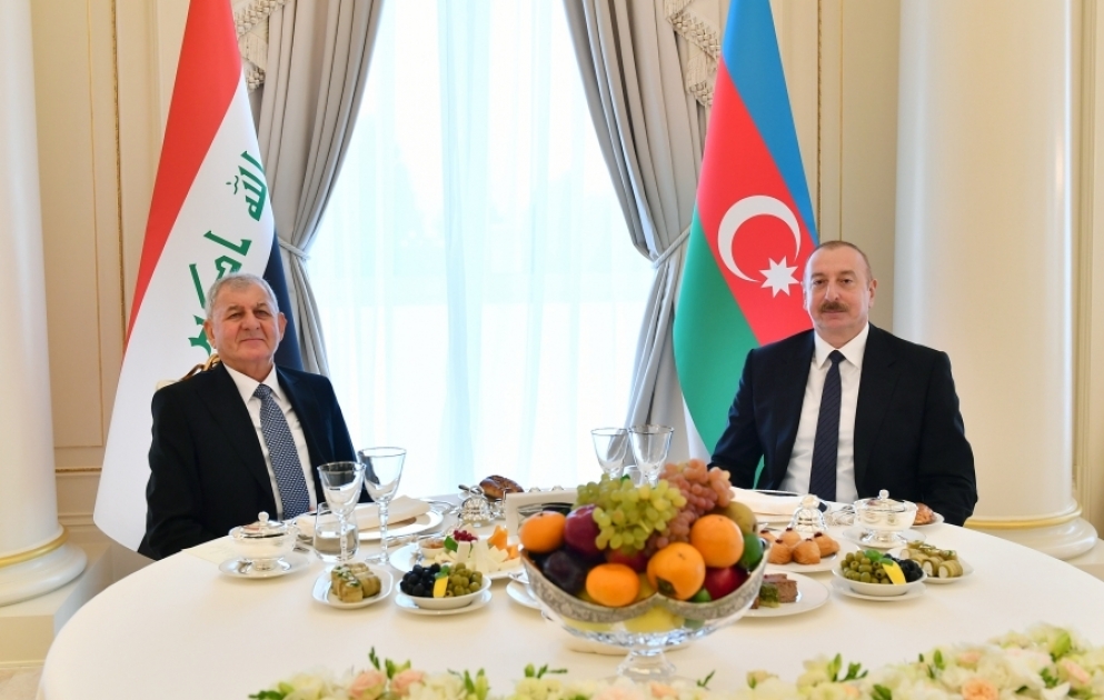 Official lunch was hosted on behalf of President of Azerbaijan in honor of President of Iraq VIDEO