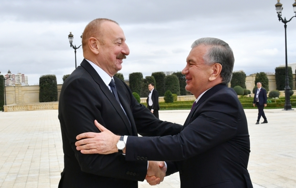 Azərbaycan Prezidenti İlham Əliyev Özbəkistan Prezidenti Şavkat Mirziyoyevlə görüşüb  YENİLƏNİB VİDEO