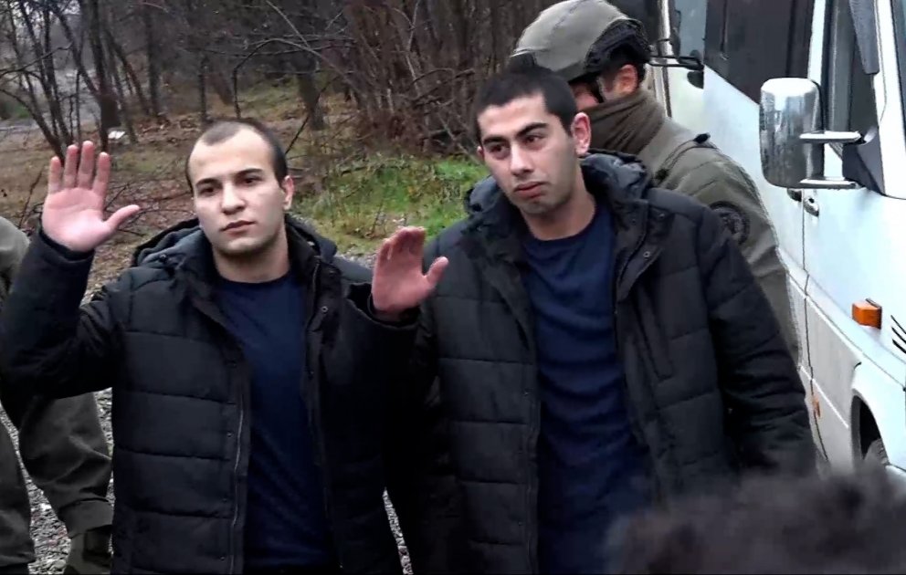 Azerbaijani servicemen Huseyn Akhundov and Agshin Babirov released from captivity VIDEO