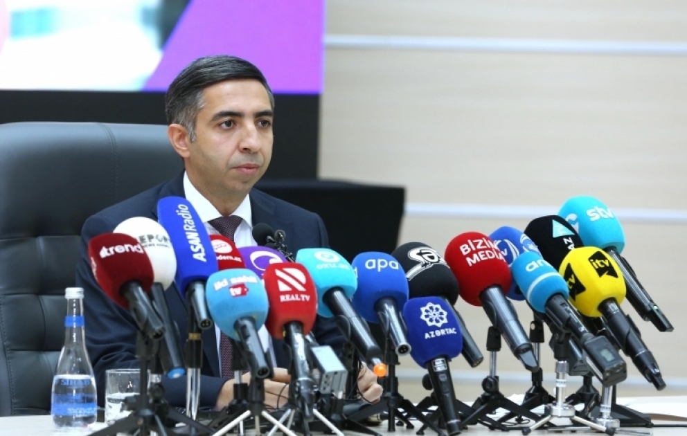 Zaur Əliyev: Xaricdə fəaliyyət göstərən 102 həkim dövlət tibb müəssisələrində işə cəlb olunub VİDEO