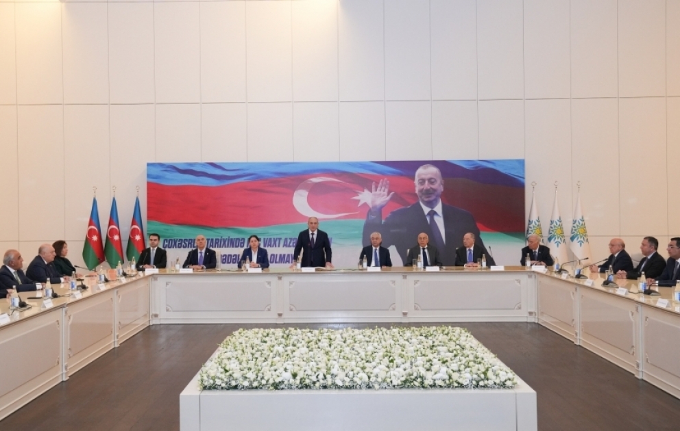 Yeni Azərbaycan Partiyası İdarə Heyətinin genişləndirilmiş iclası keçirilir VİDEO