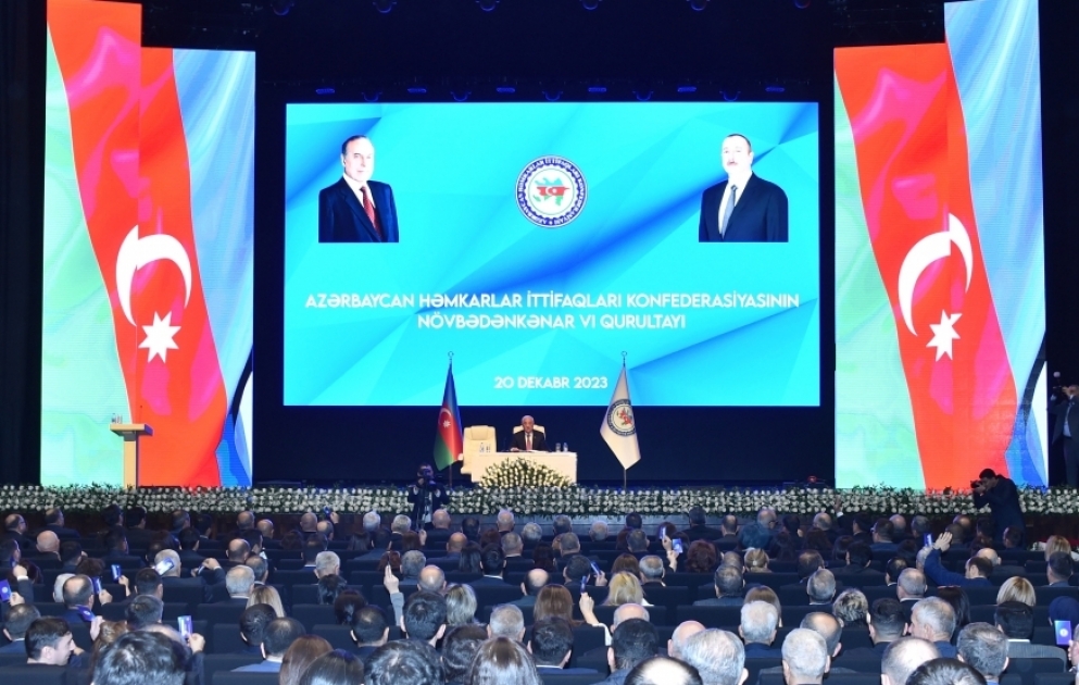 Azərbaycan Həmkarlar İttifaqları Konfederasiyasının növbədənkənar qurultayı keçirilir  VİDEO