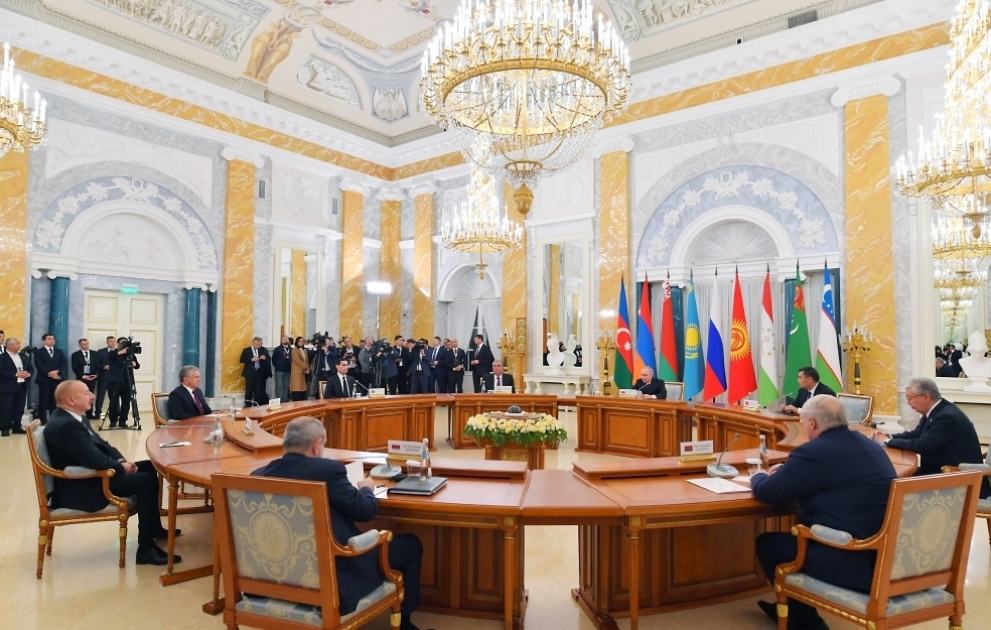 Sankt-Peterburqda MDB dövlət başçılarının qeyri-rəsmi görüşü keçirilib YENİLƏNİB VİDEO