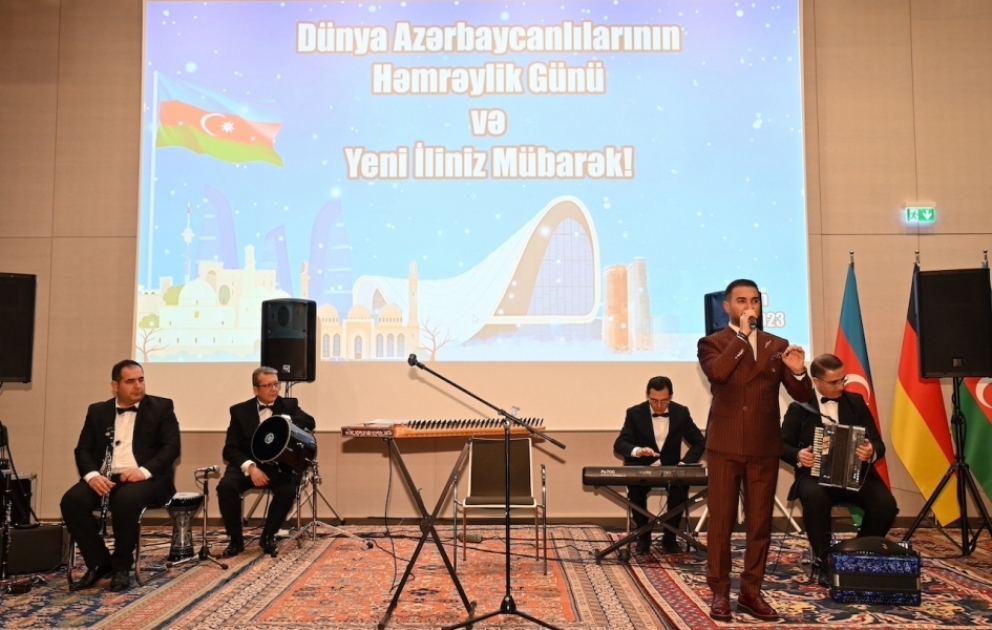 Berlində Dünya Azərbaycanlılarının Həmrəyliyi Günü təntənə ilə qeyd olunub VİDEO