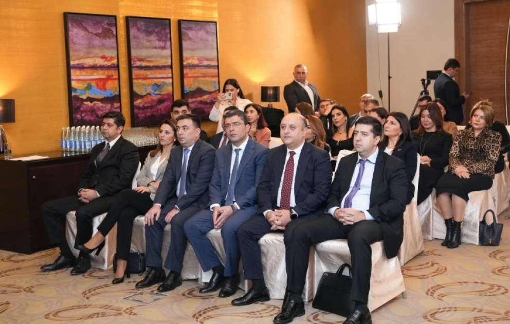 Bakou accueille une conférence portant sur le thème « Le rôle du Leader national Heydar Aliyev dans le développement de la presse azerbaïdjanaise » VIDEO