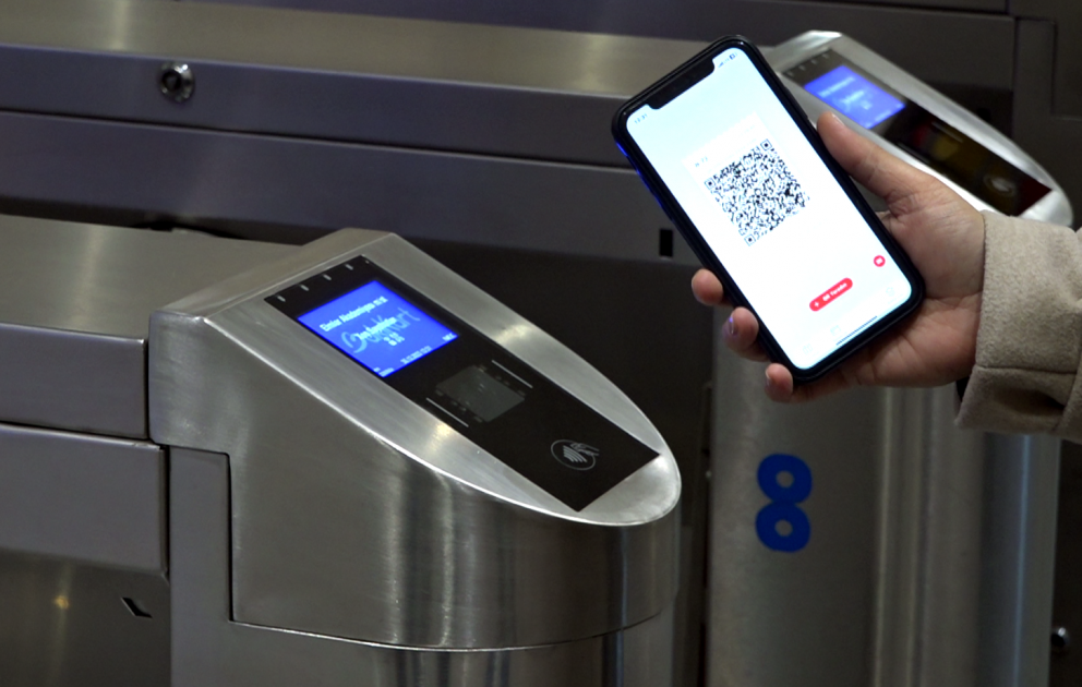 Bakı metrosunun bütün stansiyalarında QR biletlə ödəniş mümkün olub VİDEO