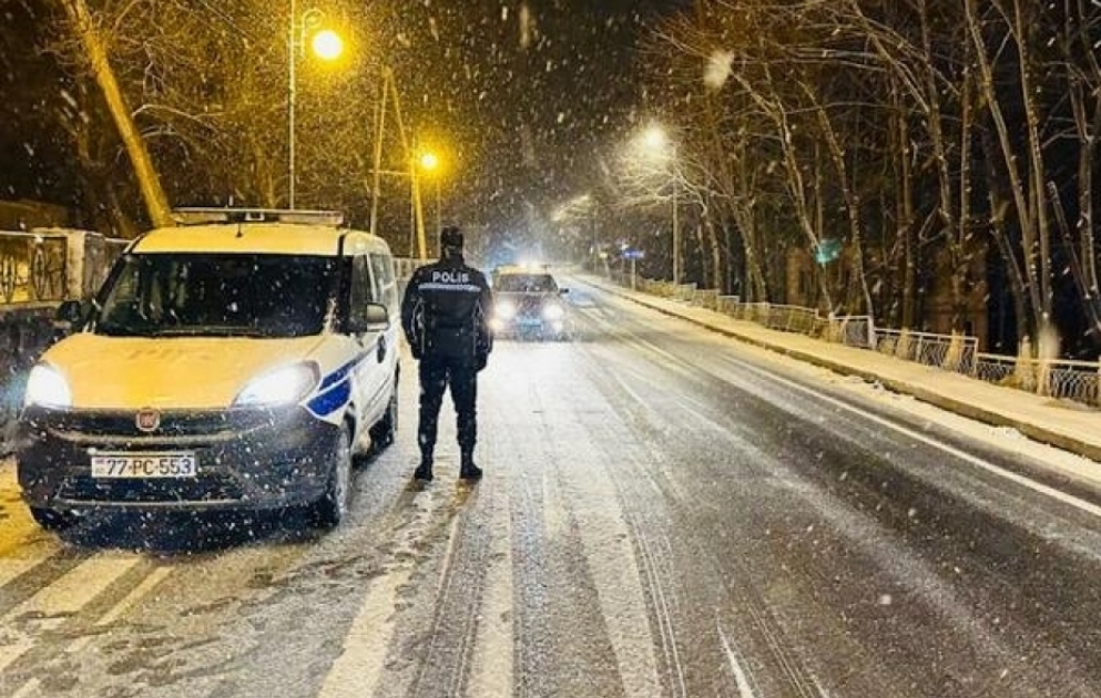 Hava şəraiti ilə əlaqədar Abşeron Rayon Polis İdarəsinin əməkdaşları da gücləndirilmiş iş rejimində xidmət edirlər  VİDEO