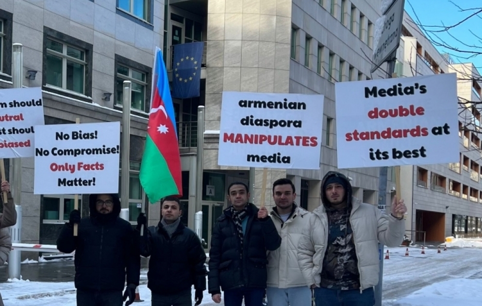Varşavada Azərbaycan barədə yalan məlumatlar yayan nəşrə etiraz edilib  VİDEO