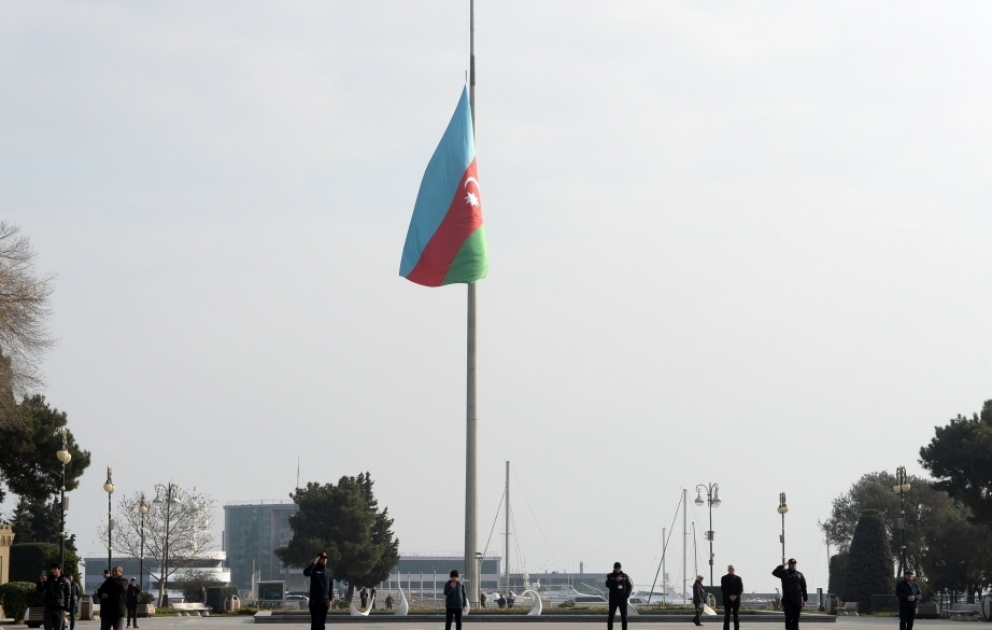 Une minute de silence observée à la mémoire des martyrs du 20 Janvier VIDEO