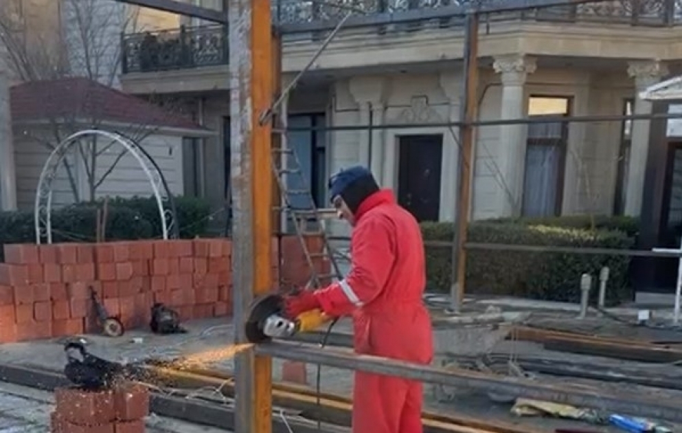 Badamdar qəsəbəsində qanunsuz tikinti işlərinin qarşısı alınıb VİDEO