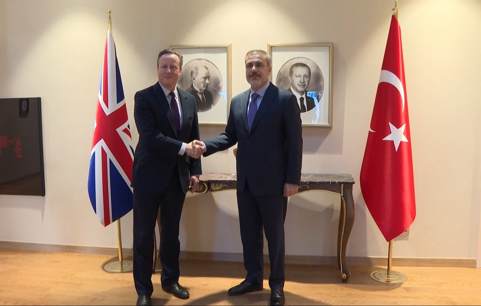 Böyük Britaniyanın xarici işlər naziri Türkiyədə səfərdədir VİDEO