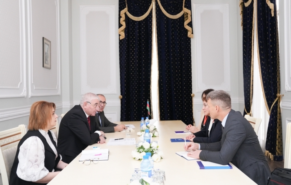 Moldova MSK-nın nümayəndələrinə Azərbaycanda seçkilərə hazırlıq prosesi barədə məlumat verilib VİDEO