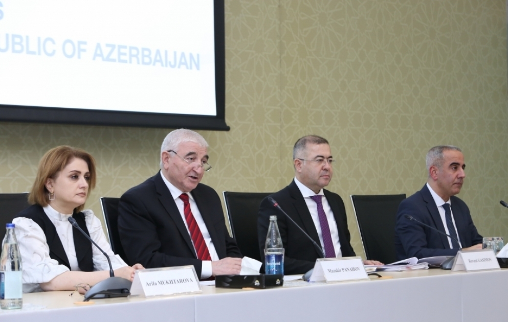 Məzahir Pənahov: Veb-kameralar məntəqələrdəki səsvermə kabinələrindən başqa, bütün mənzərəni əks etdirir VİDEO