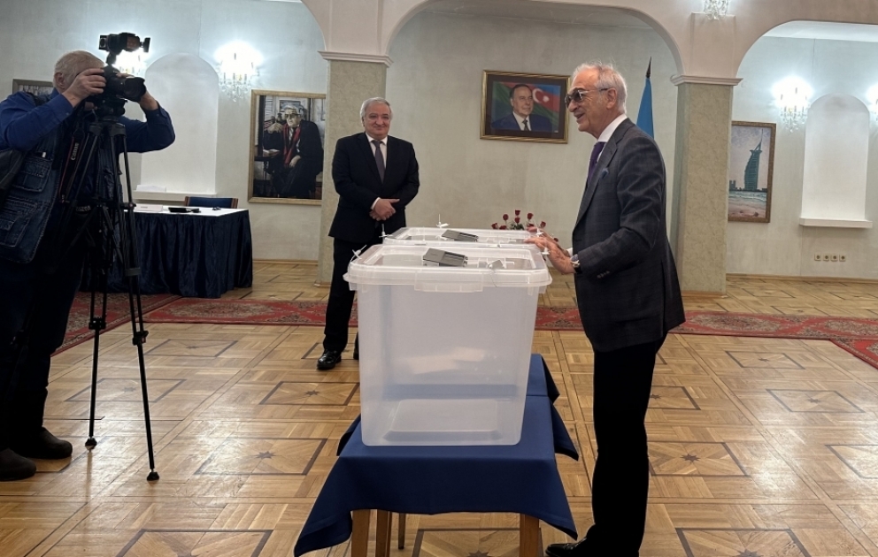 Azərbaycanın Rusiyadakı diplomatik nümayəndəliklərində 4 məntəqədə səsvermə keçirilir VİDEO