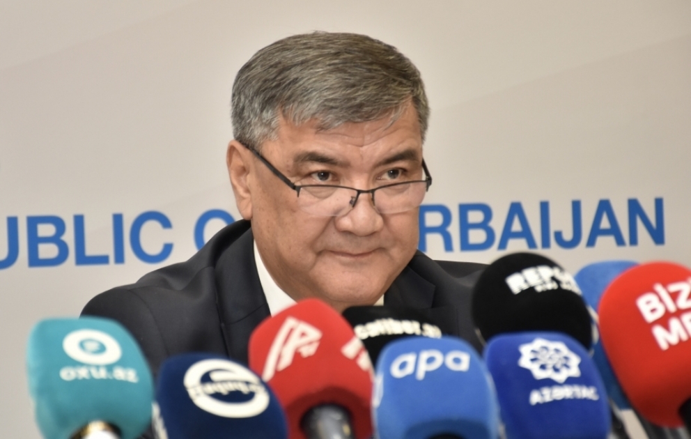 Qırğız deputat: Seçkilərdə bütün namizədlər üçün bərabər şərait və imkan yaradılmışdı VİDEO