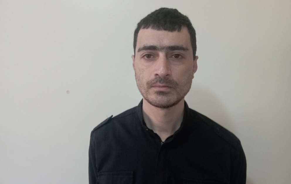 Xarici ölkə vətəndaşına narkokuryerlik edən şəxs saxlanılıb VİDEO