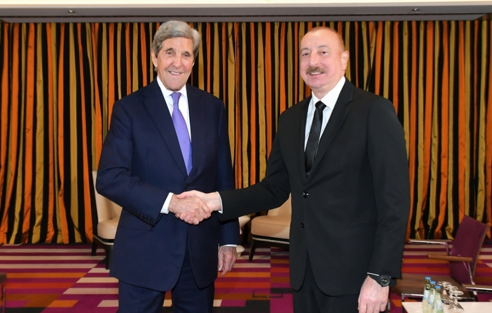 Präsident Ilham Aliyev trifft US-Klimabeauftragten AKTUALISIERT