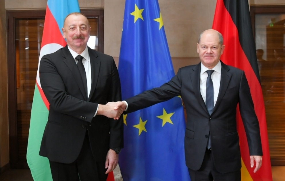 Präsident Ilham Aliyev, Bundeskanzler Olaf Scholz und Premierminister Nikol Paschinjan treffen sich in München AKTUALISIERT VIDEO