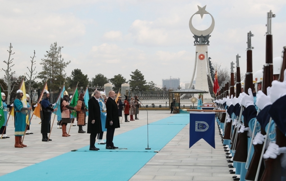 Prezident İlham Əliyevin Ankarada rəsmi qarşılanma mərasimi olub YENİLƏNİB VİDEO