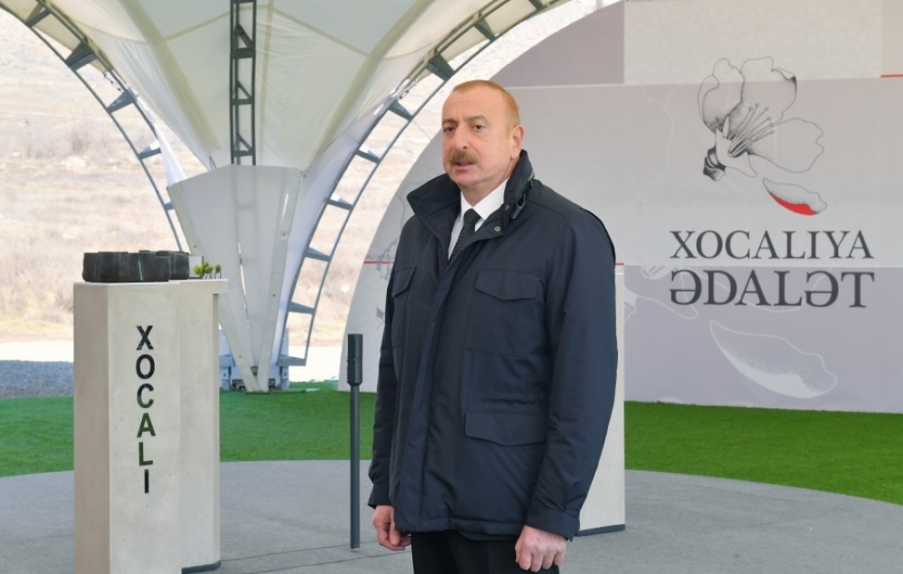 Президент Ильхам Алиев: Я верил, что мы вернемся в Ходжалы и здесь будет возведен мемориальный комплекс для увековечения памяти жертв ВИДЕО