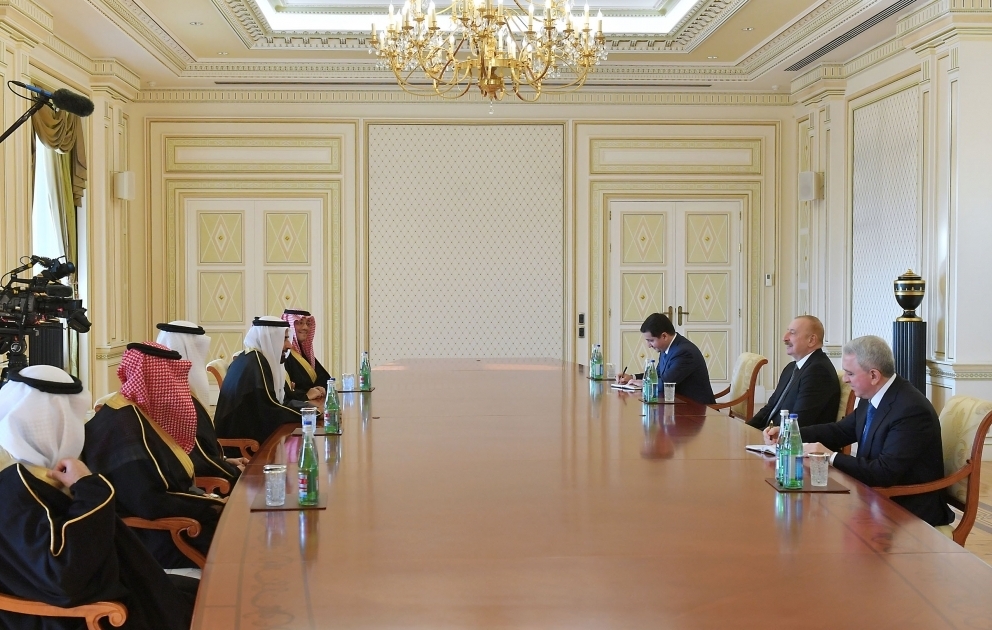 Le président Ilham Aliyev reçoit le ministre saoudien du Hajj et de la Omra MIS A JOUR VIDEO