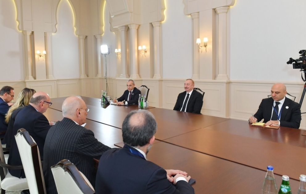 Le président Ilham Aliyev reçoit le ministre italien de l’Environnement et de la Sécurité énergétique MIS A JOUR VIDEO