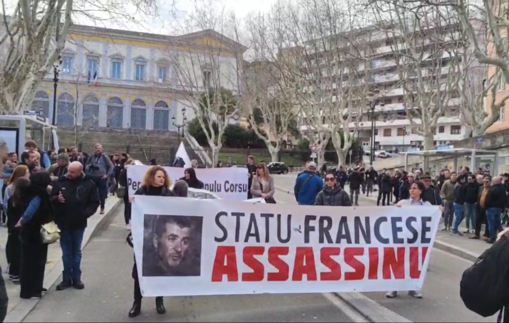 Демонстрация протеста против французских репрессий в Бастии ОБНОВЛЕНО ВИДЕО